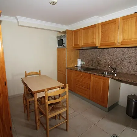 Apartment Waves -